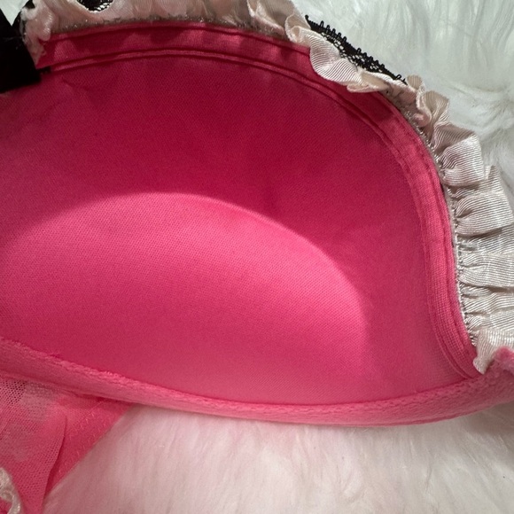 Sexy Little Things from Victorias Secret Pink Push Up Bra - Picture 7 of 9